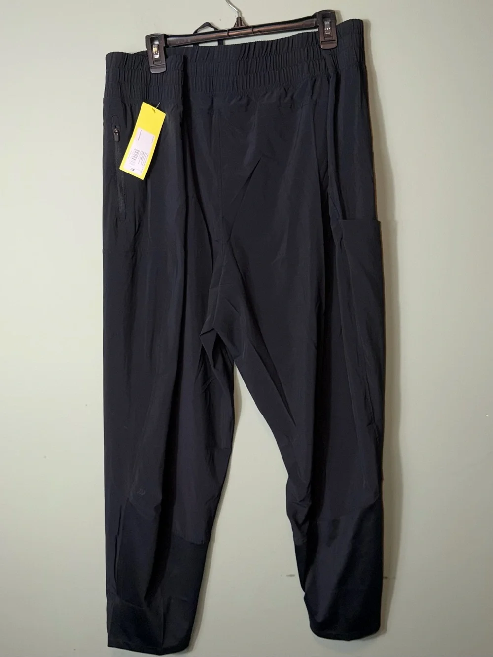 All In Motion NWT Women’s Black Drawstring Travel Jogger Pants 3XL - Picture 4 of 5